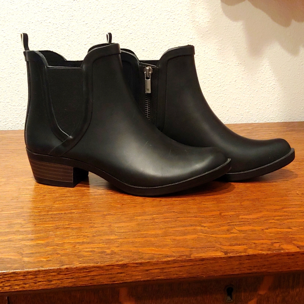 Lucky Brand® Basel h2O black boots in box, rubber size 7, stylish rubber…